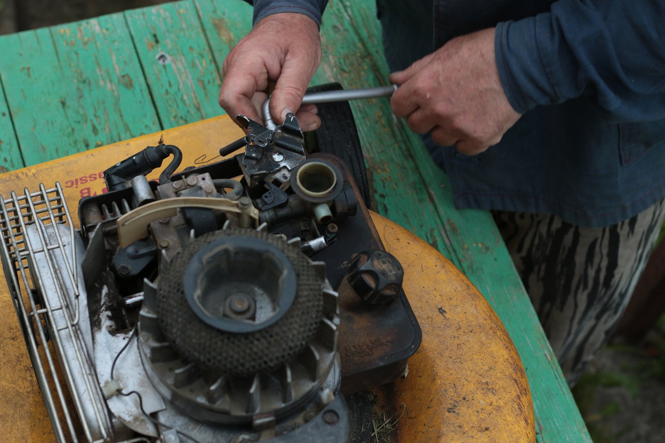 Repairing Lawn Mower Engine